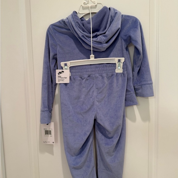 Nike Youth Lavender Tracksuit NWT - Picture 2 of 5